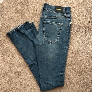 EXPRESS skyscraper mid rise jeans | 8L